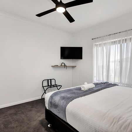 Coast Motel And Apartments Port Noarlunga Luaran gambar