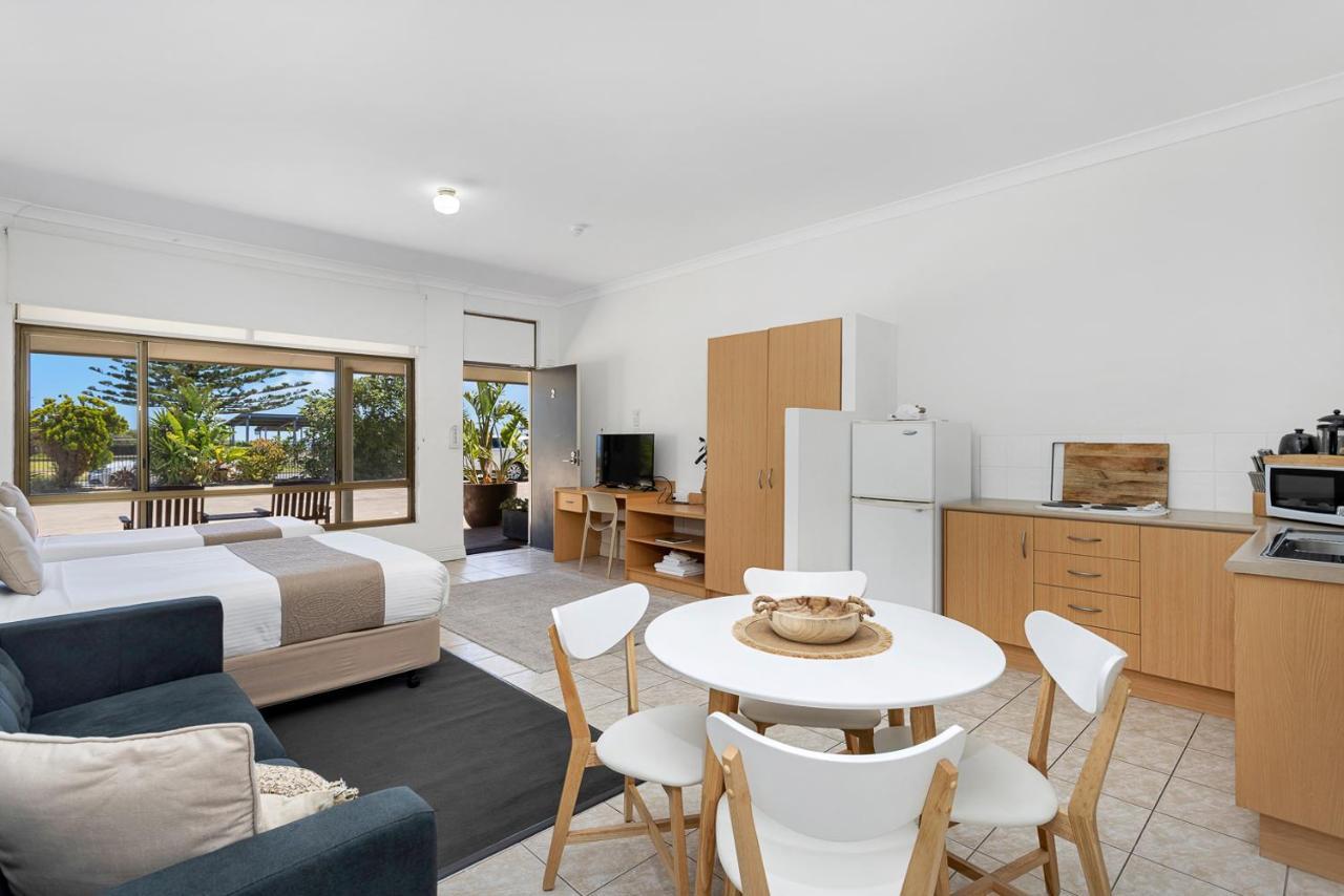 Coast Motel And Apartments Port Noarlunga Luaran gambar